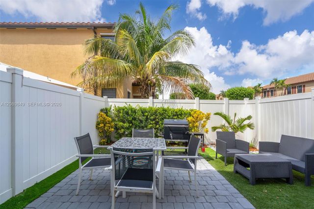 3305 W 93rd Place, Hialeah, FL 33018