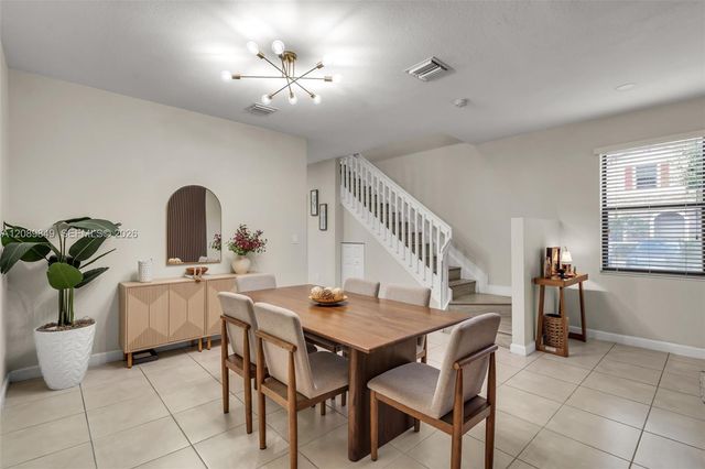 3305 W 93rd Place, Hialeah, FL 33018