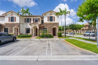 3305 W 93rd Place, Hialeah, FL 33018