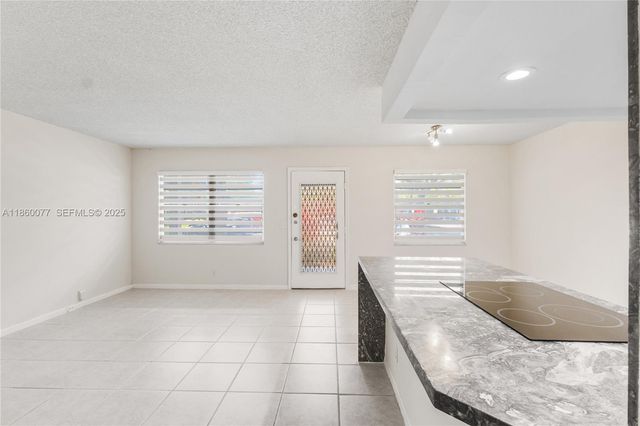 251 SW 132 Way 114H, Pembroke Pines, FL 33027