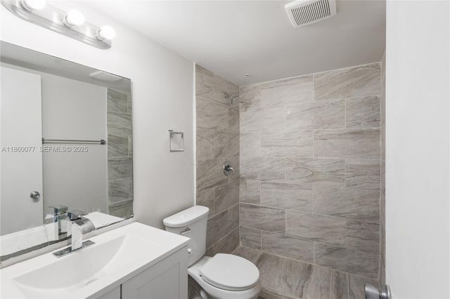 251 SW 132 Way 114H, Pembroke Pines, FL 33027