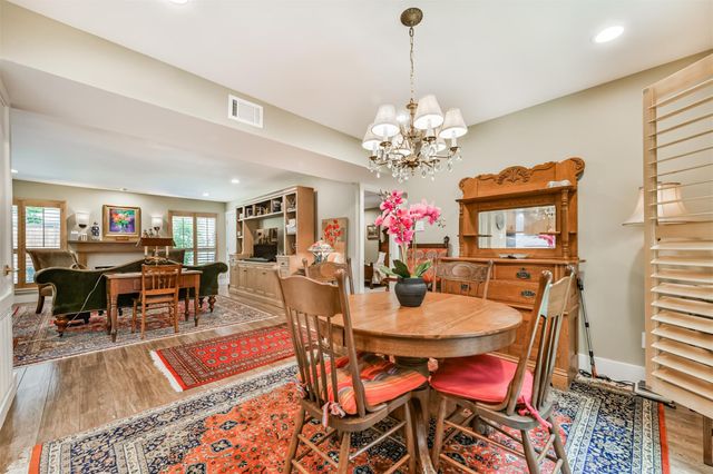 1201 Mcduffie Street 205, Houston, TX 77019