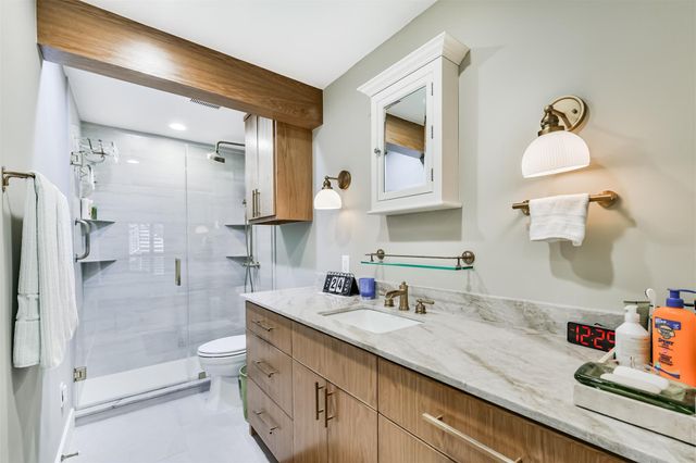 1201 Mcduffie Street 205, Houston, TX 77019