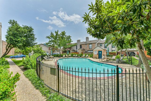 1201 Mcduffie Street 205, Houston, TX 77019