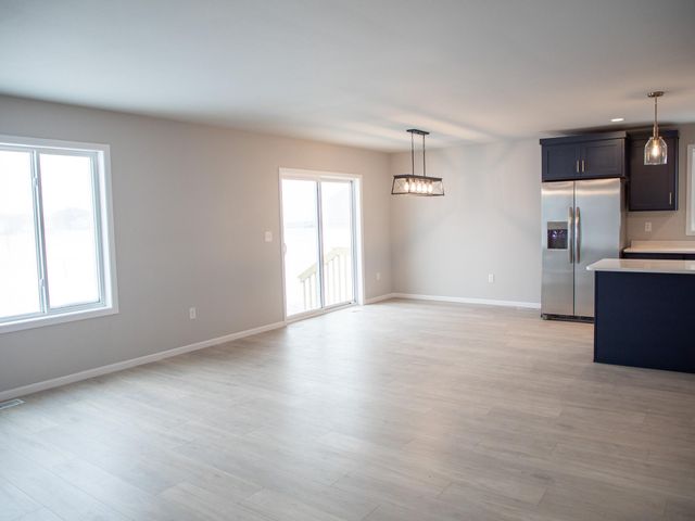 832 2 Avenue S, Horace, ND 58047