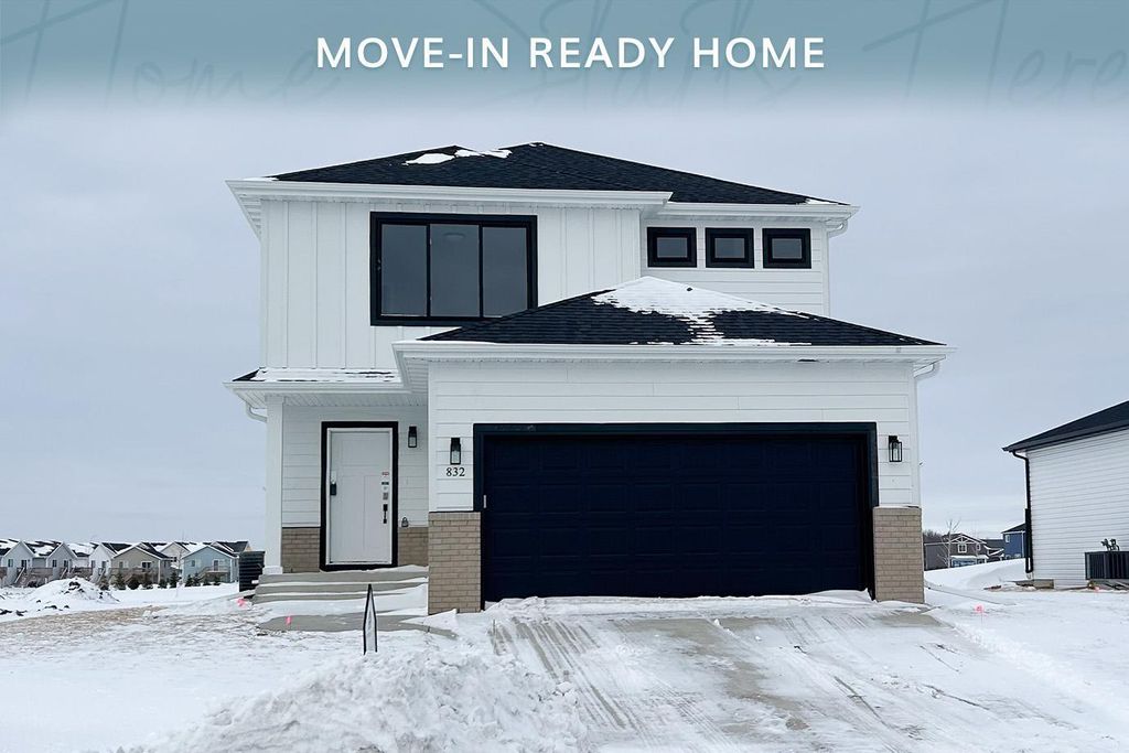 832 2 Avenue S, Horace, ND 58047