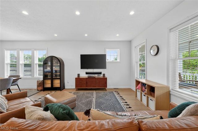 1315 Donald Avenue, Lakewood, OH 44107