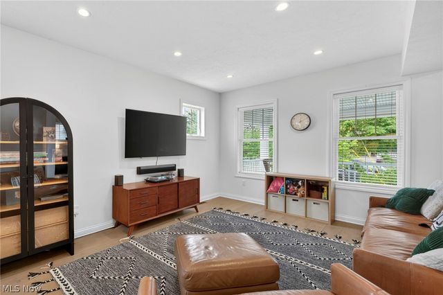 1315 Donald Avenue, Lakewood, OH 44107