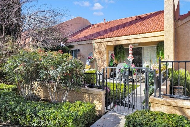 19047 Primrose Lane, Apple Valley, CA 92308