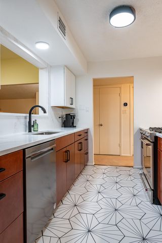 5201 Calle Nuestra NW, Albuquerque, NM 87120