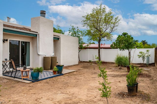 5201 Calle Nuestra NW, Albuquerque, NM 87120
