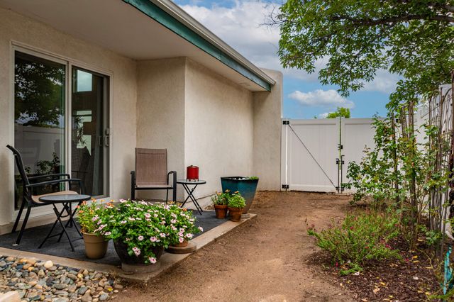 5201 Calle Nuestra NW, Albuquerque, NM 87120