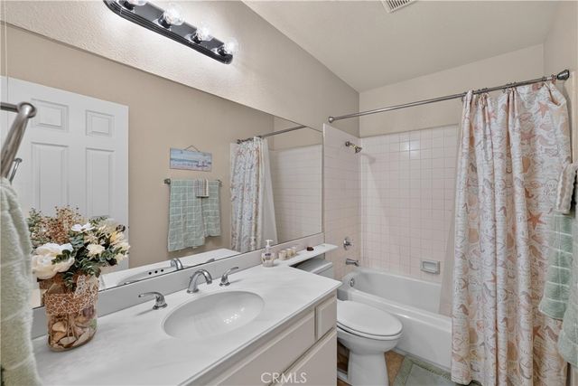 5037 E Almond Avenue 5, Orange, CA 92869