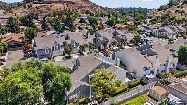 5037 E Almond Avenue 5, Orange, CA 92869