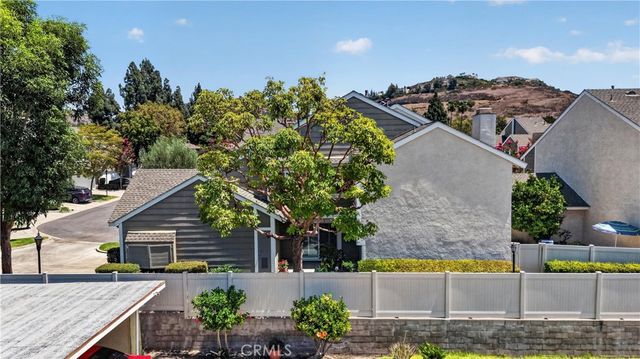 5037 E Almond Avenue 5, Orange, CA 92869