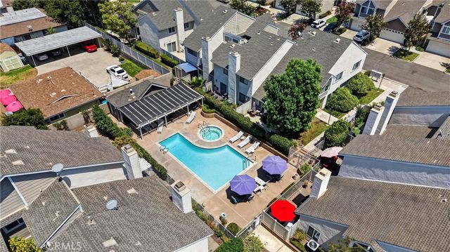 5037 E Almond Avenue 5, Orange, CA 92869
