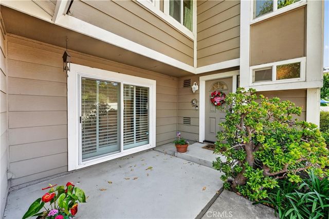 5037 E Almond Avenue 5, Orange, CA 92869