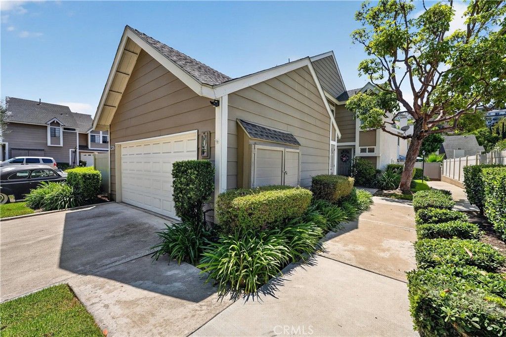 5037 E Almond Avenue 5, Orange, CA 92869