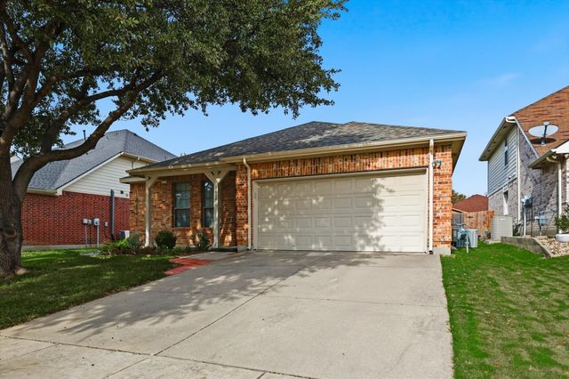 5609 Desert Willow Court, Fort Worth, TX 76137