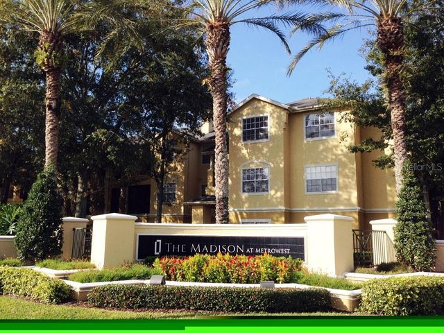 2572 ROBERT TRENT JONES DRIVE 1220, Orlando, FL 32835