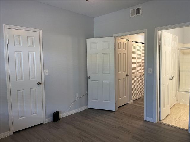 2572 ROBERT TRENT JONES DRIVE 1220, Orlando, FL 32835