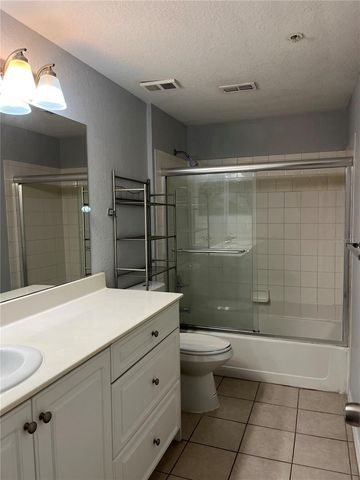 2572 ROBERT TRENT JONES DRIVE 1220, Orlando, FL 32835