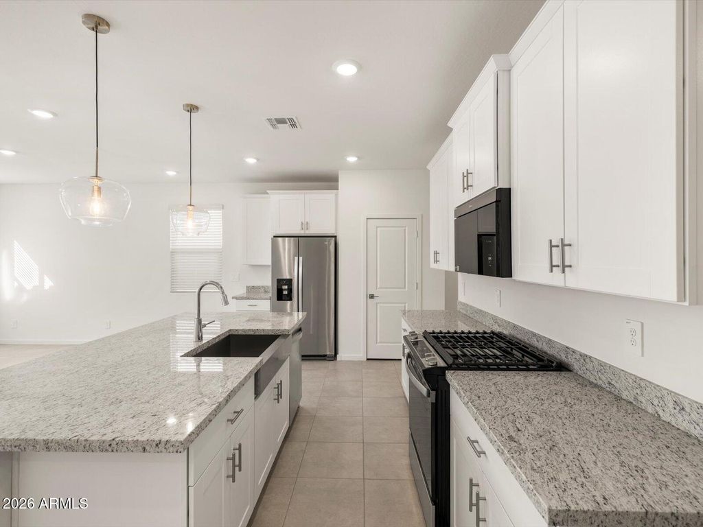 17854 W WASHINGTON Street, Goodyear, AZ 85338 — photo 4