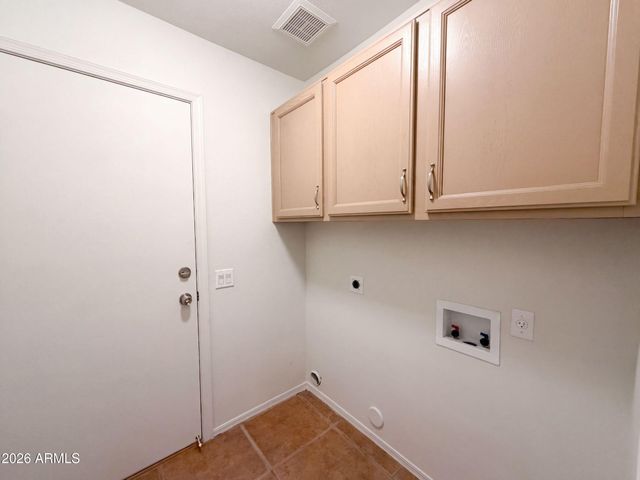 3549 E ROCKY SLOPE Drive, Phoenix, AZ 85044