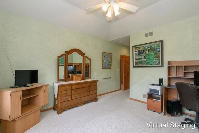 5394 S Butterfield WAY, Greenfield, WI 53221