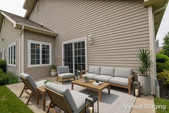 5394 S Butterfield WAY, Greenfield, WI 53221