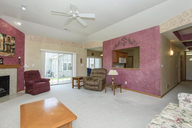 5394 S Butterfield WAY, Greenfield, WI 53221