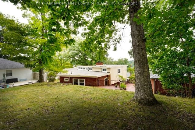 918 Churchill Circle, Charleston, WV 25314