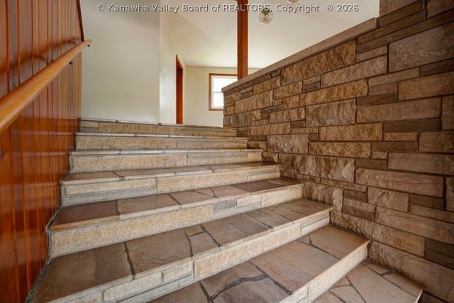 918 Churchill Circle, Charleston, WV 25314