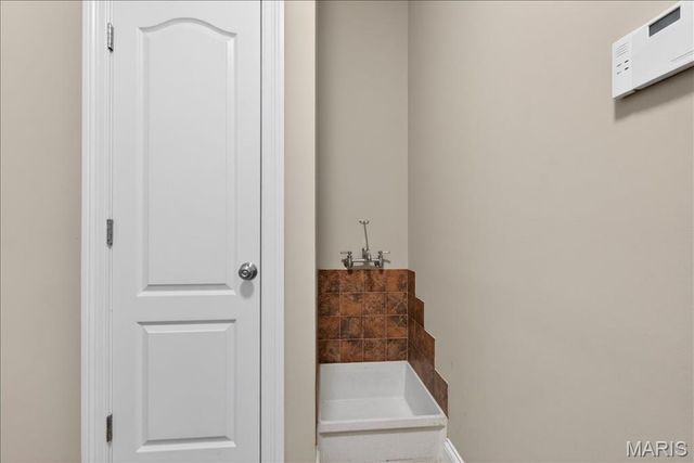 18517 Gredan Court, Pacific, MO 63069