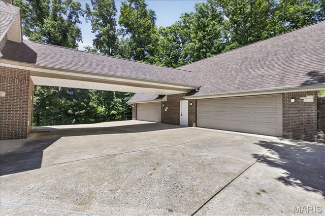18517 Gredan Court, Pacific, MO 63069