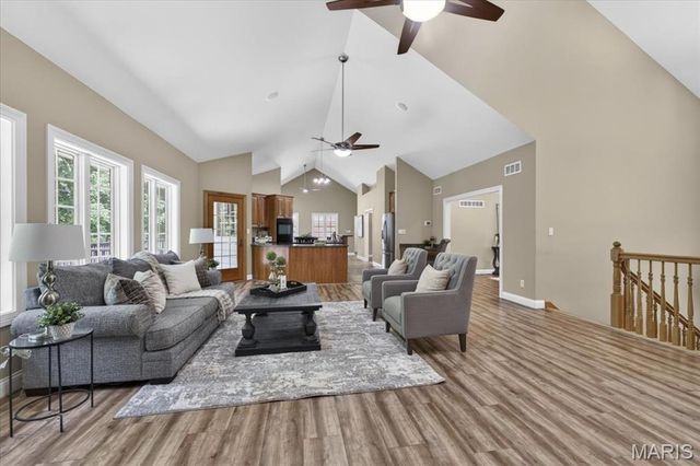 18517 Gredan Court, Pacific, MO 63069