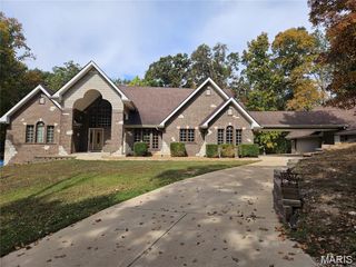 18517 Gredan Court, Pacific, MO 63069