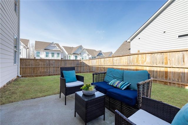 671 Smokey Quartz Way, Kennesaw, GA 30144