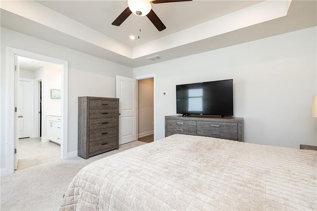 671 Smokey Quartz Way, Kennesaw, GA 30144