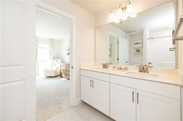 671 Smokey Quartz Way, Kennesaw, GA 30144