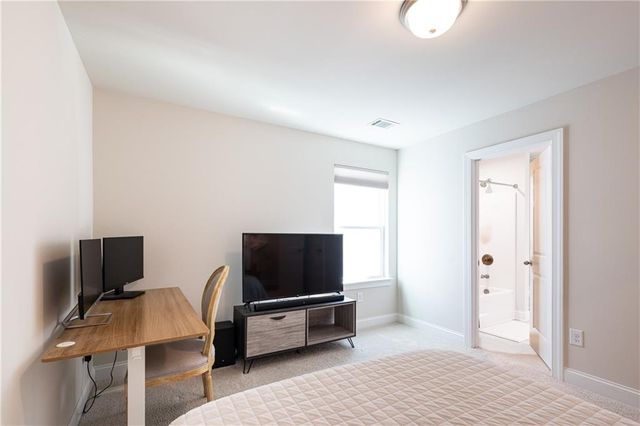 671 Smokey Quartz Way, Kennesaw, GA 30144