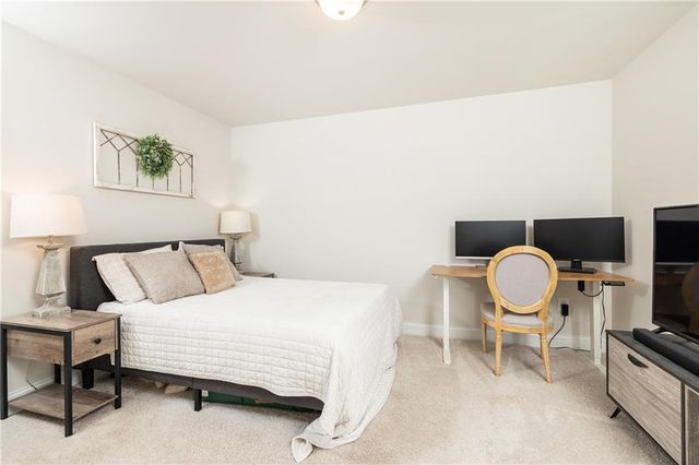 671 Smokey Quartz Way, Kennesaw, GA 30144