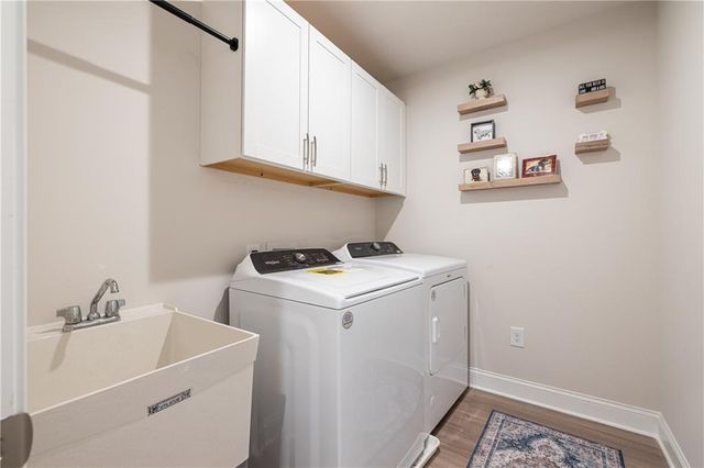 671 Smokey Quartz Way, Kennesaw, GA 30144