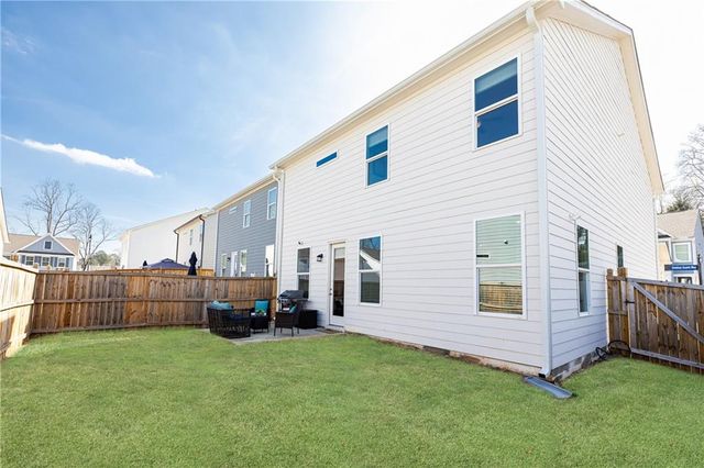 671 Smokey Quartz Way, Kennesaw, GA 30144