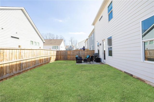 671 Smokey Quartz Way, Kennesaw, GA 30144