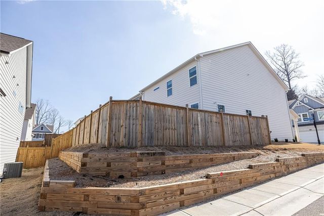 671 Smokey Quartz Way, Kennesaw, GA 30144