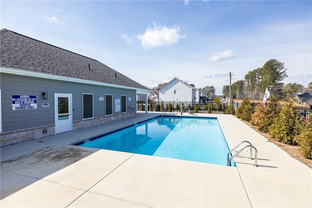 671 Smokey Quartz Way, Kennesaw, GA 30144