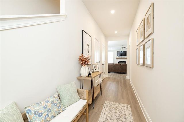 671 Smokey Quartz Way, Kennesaw, GA 30144