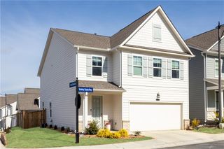 671 Smokey Quartz Way, Kennesaw, GA 30144