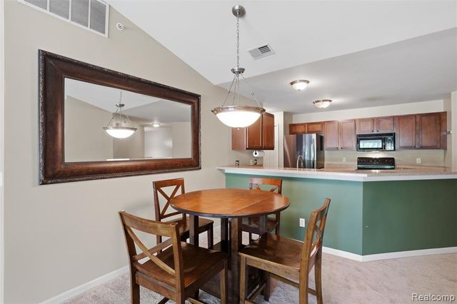 320 N Wixom Road 30, Wixom, MI 48393
